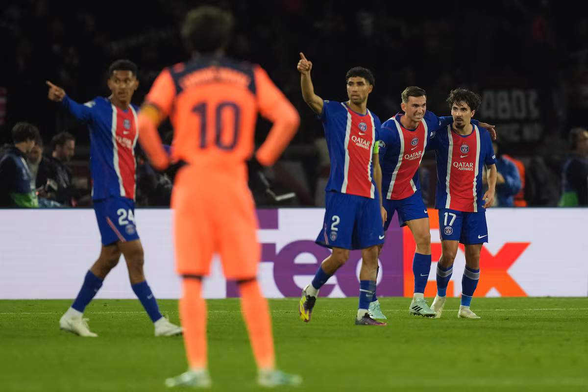 PSG Beat Barcelona 4-2 in Champions League Match Featuring Late Goals