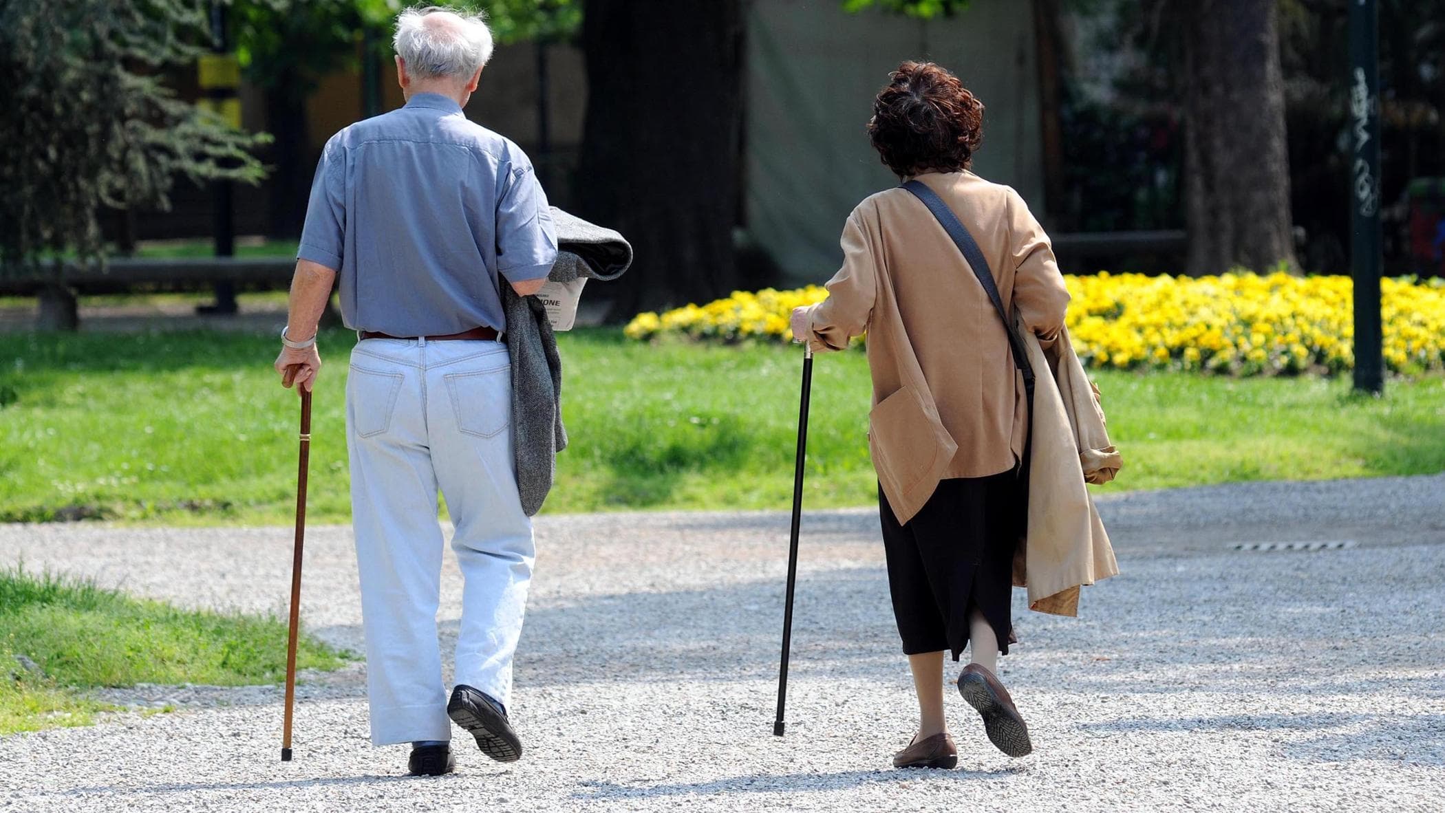 ANSA reports Italian decree will lower pension payments from 2027