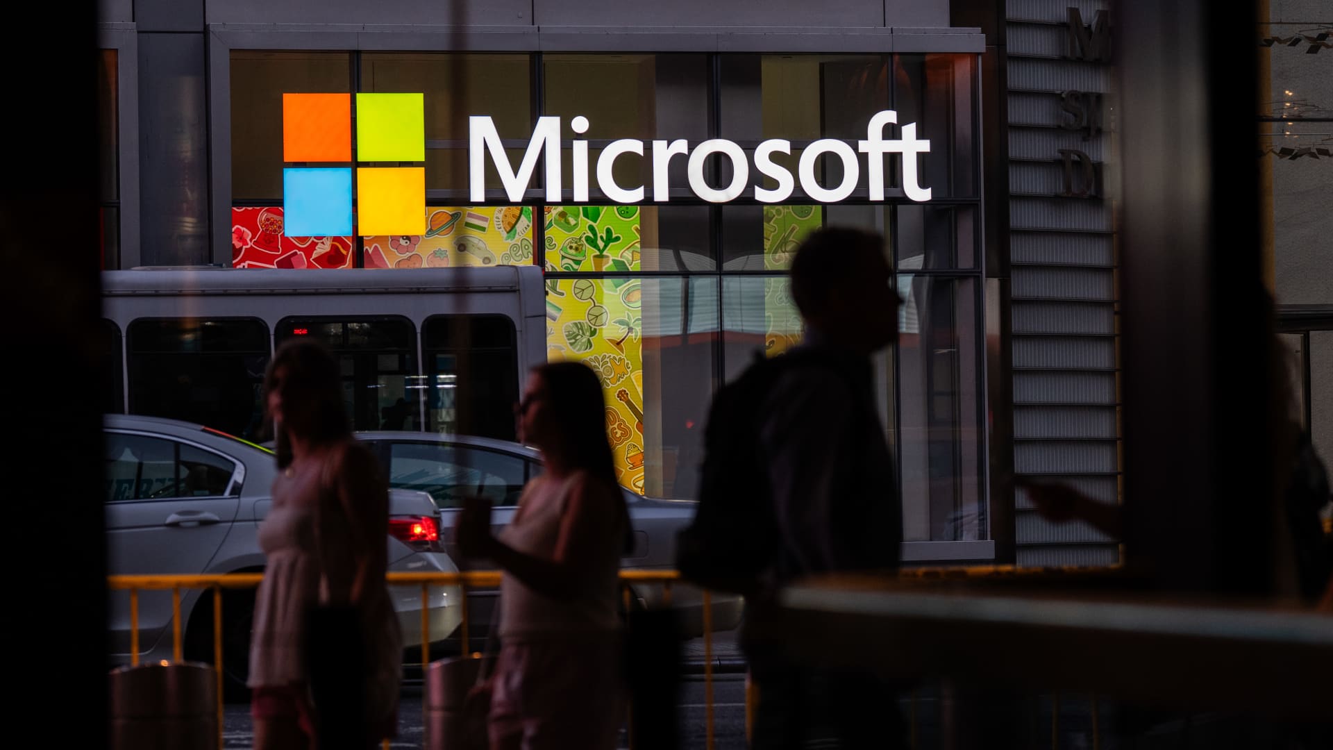 Microsoft offers voluntary buyouts to approximately 60,000 employees