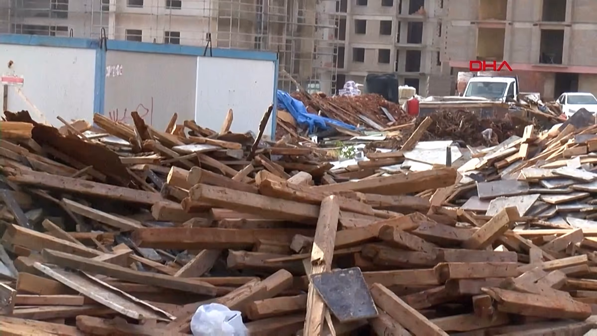 Tornado uccide almeno quattro operai in un cantiere ad Antalya