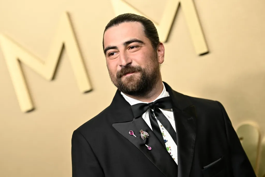 Billboard riporta che il tour 2027 di Noah Kahan inizierà in Georgia