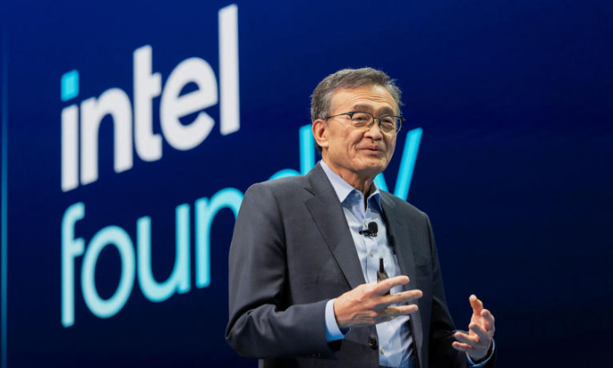 Le azioni Intel scivolano dopo previsioni di vendita più deboli