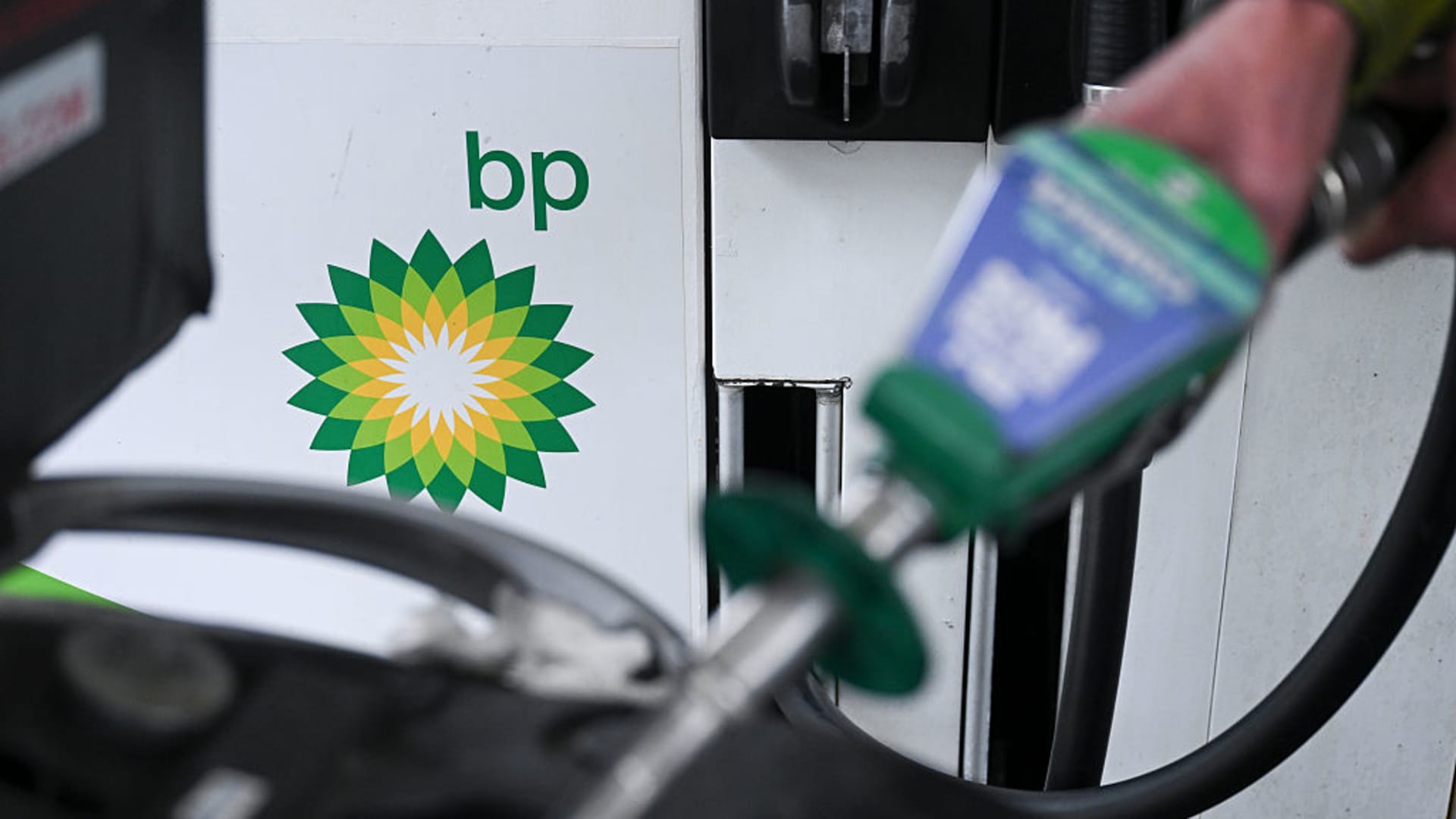 BP reports roughly $8.5 billion third-quarter profit as conflict lifts energy-market gains
