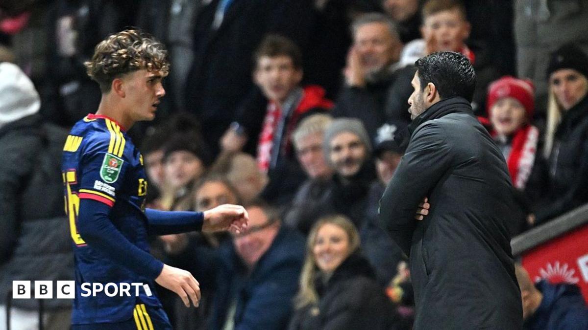 Arteta backs response to Dowman red card and warns Arsenal teenager over standards