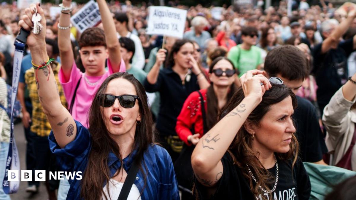 Housing protests in around 50 Spanish cities after Parliament rejects support measures
