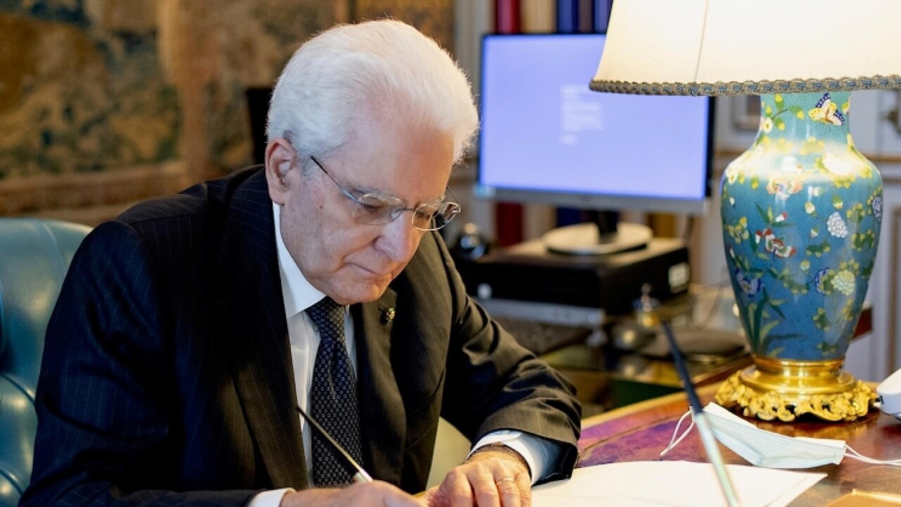 According to ANSA, Mattarella signs three individual clemency measures: Guido Gianni among them
