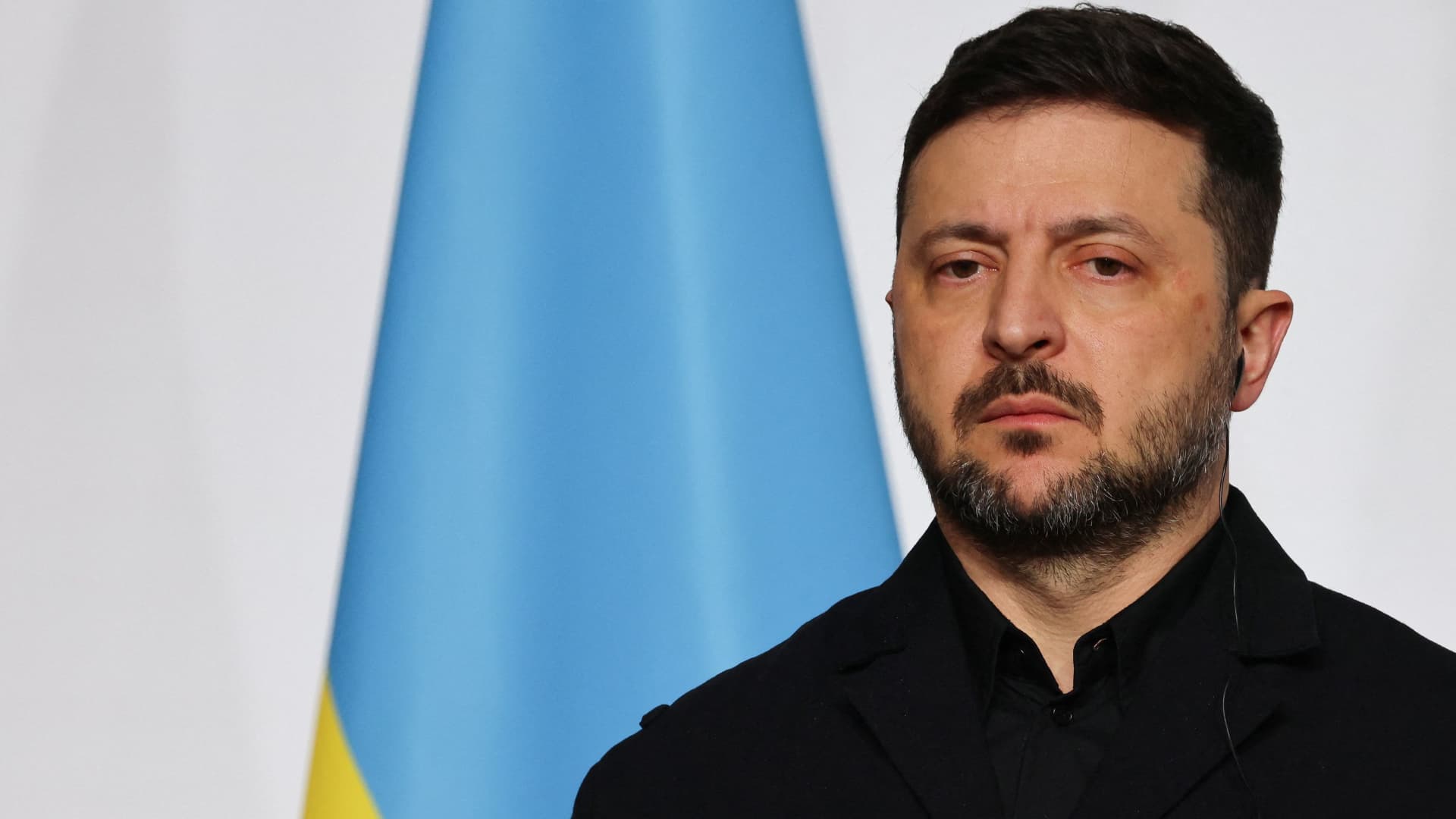 Zelenskyy says Ukraine will resume strikes on Russian oil refineries